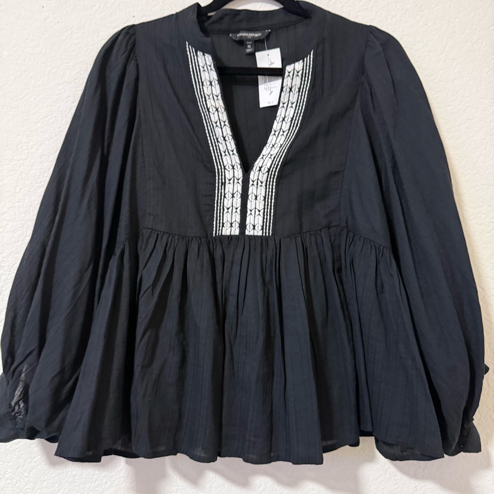 Banana Republic Black Top with White Detailing